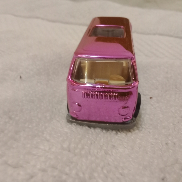 Vintage and Newer Hot Wheels Beach Bomb lot X 4 🔥🔥👍👍 - Picture 11 of 11